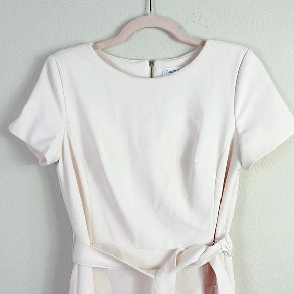 Calvin Klein Ruffled Tulip-Hem Crepe Dress with sash in Cream color size 6 - Picture 5 of 16